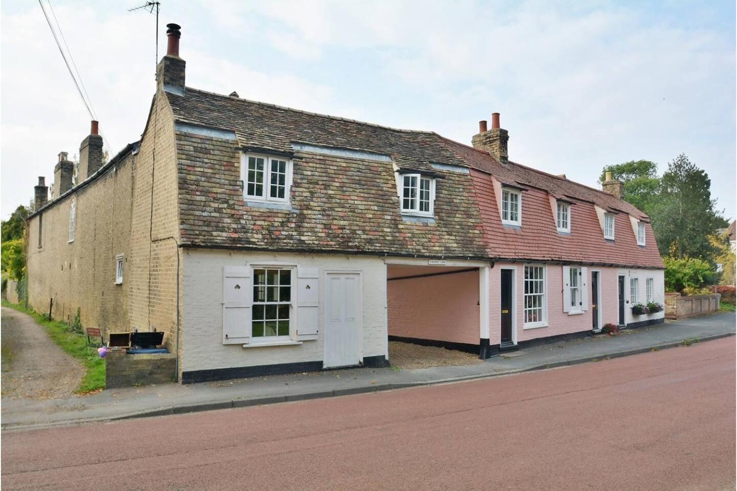 The Holts - Charming 2 Bed Holiday home *