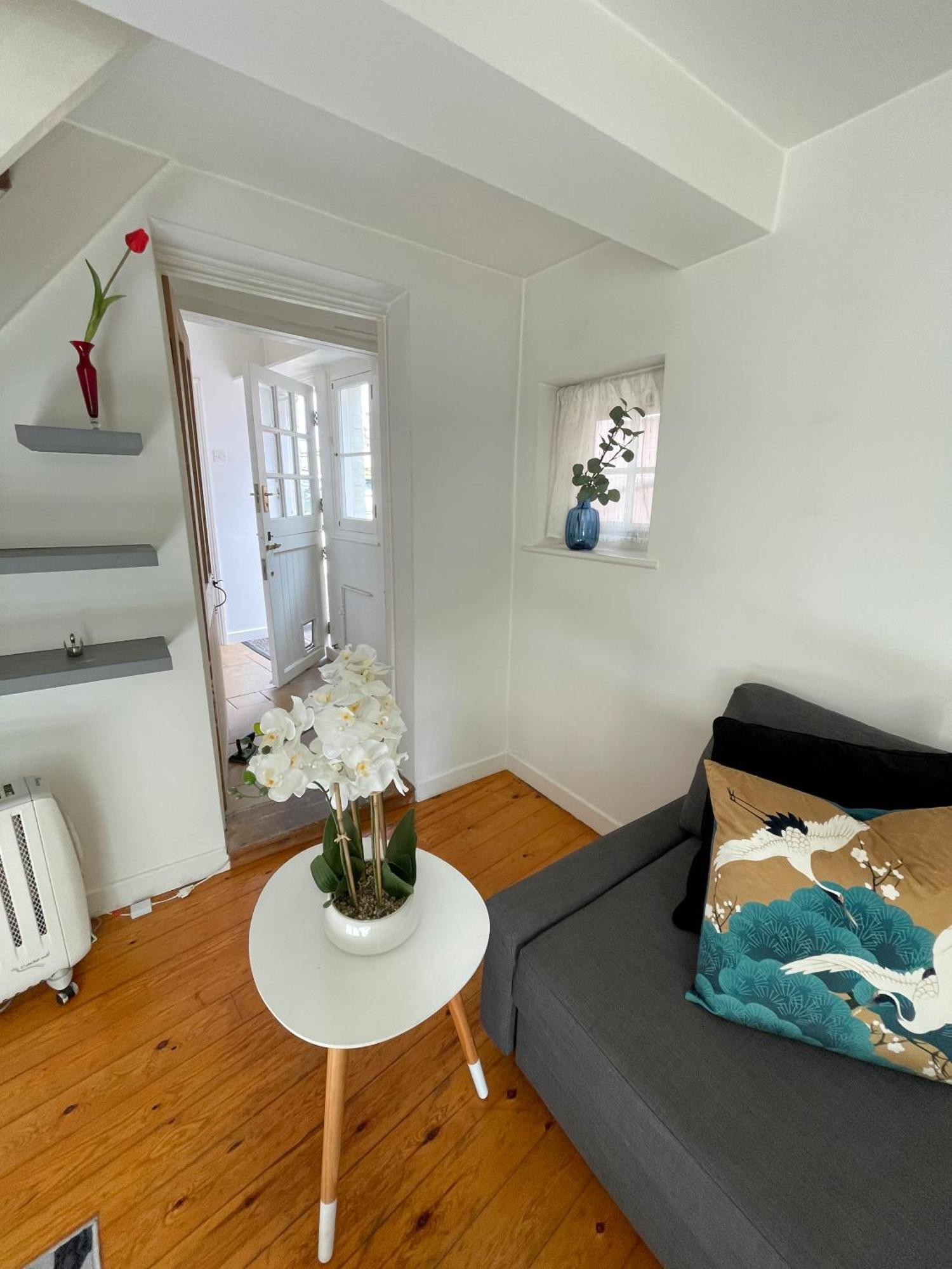The Holts - Charming 2 Bed Holiday home